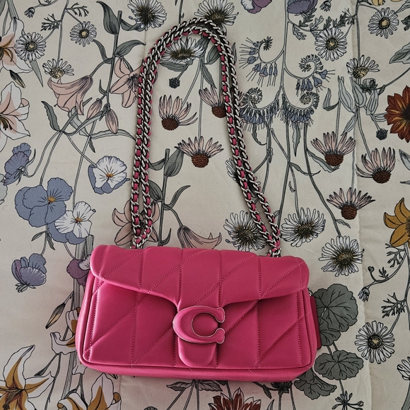 Coach Quilted Women's Bag - Picture 1 of 7